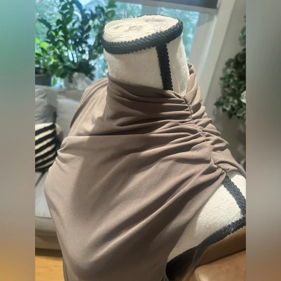 Zara Sleeveless Mock Neck Ruched Maxi Dress in Taupe Size:M - Picture 7 of 8